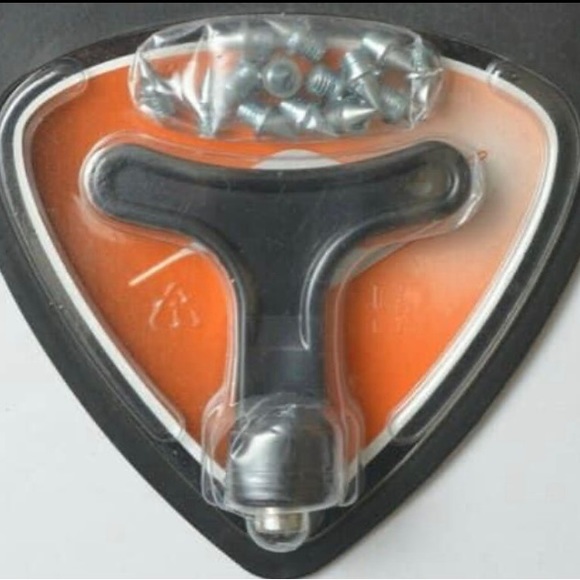 Other - 🍂Cleat Kit NEW